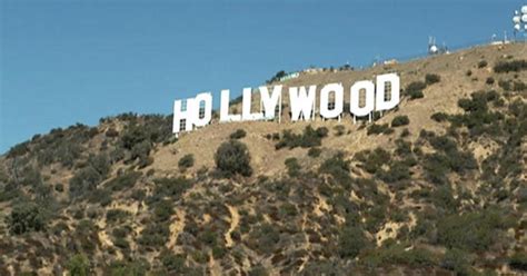 Los Angeles' Hollywood sign gets new paint job - thetrendy24.com