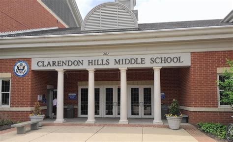 Clarendon Hills Middle School - Community Consolidated School District 181