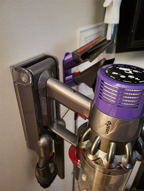 Dyson Attachment Wall mount by lmattic | Download free STL model | Printables.com