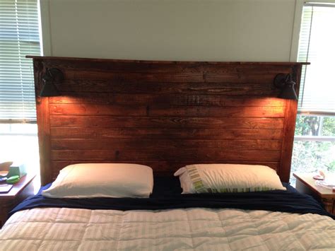 king size bed with lights in headboard - hanstein-landefeld