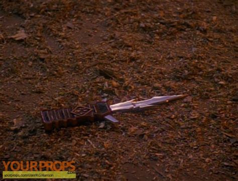 Star Trek: The Next Generation Klingon Knife - Duras original prop weapon