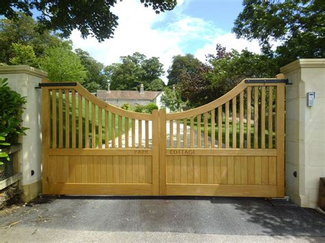 Image result for cottage driveway gates | Wooden gates driveway, Wooden gates, Driveway gate