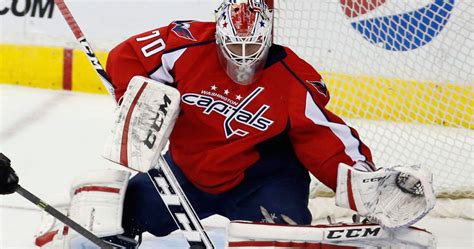 Braden Holtby Makes Unreal Stick Save In Game 2 [Video]