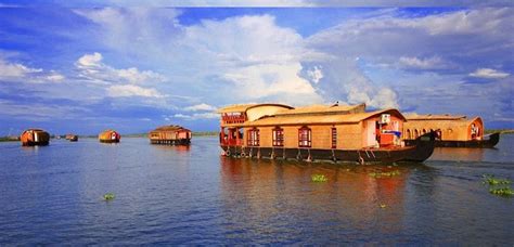 Top 12 Kerala Honeymoon Places (with Photos) for a Romantic Escape - Kerala Tourism Blog