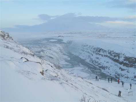 Iceland in December: 5 Tips for Visiting Gullfoss in Winter ...