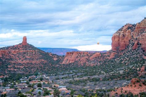 The Best Scenic Sunrise Hikes in Sedona, Arizona • Seeing Sam