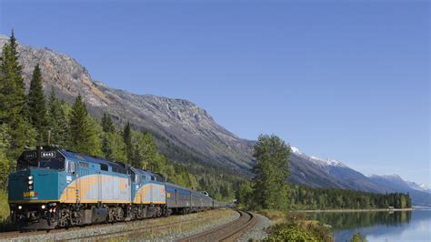 The Canadian Train - VIA Rail | Trans Canada, Toronto to Vancouver ...