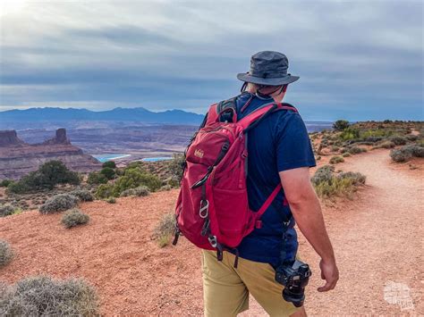 Hiking at Dead Horse Point State Park - Our Wander-Filled Life