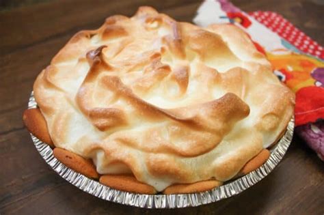 How To Make Lemon Meringue Pie - Back To My Southern Roots