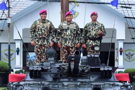 Menhan RI : Disiplin Korps Marinir TNI AL Terkenal Sepanjang Masa – Pelopor Wiratama