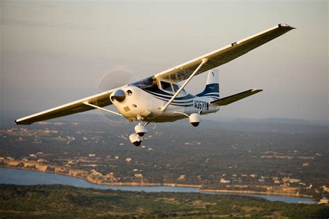 Cessna 206 - AOPA