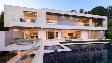 Brand New Los Angeles Modern Home Hits Market for $13,900,000