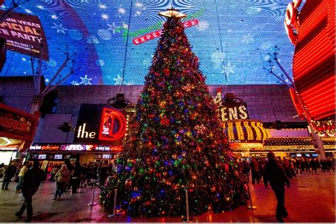 Christmas Tree Lighting | Fremont Street Experience