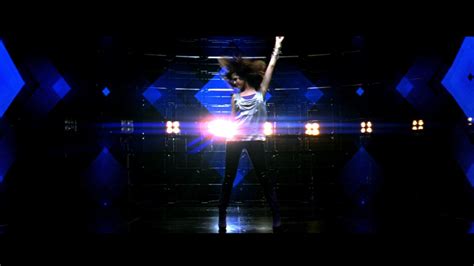 Selena Gomez & The Scene “Falling Down” on Vimeo