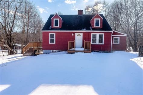 Strafford, NH Real Estate & Homes for Sale | realtor.com®