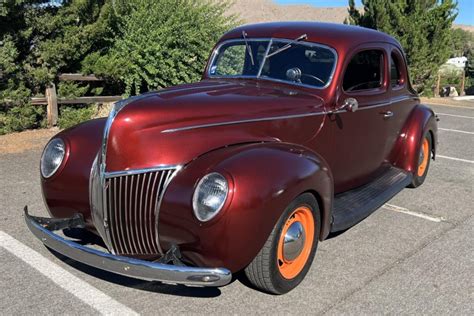 425-Powered 1939 Ford Deluxe Coupe 4-Speed for sale on BaT Auctions - closed on September 15 ...