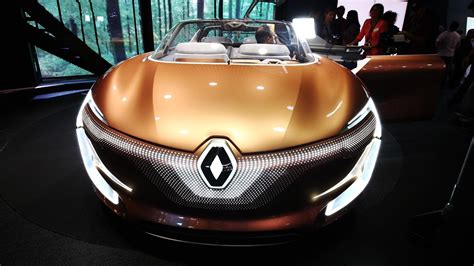 Renault Symbioz concept shows how home and car become one