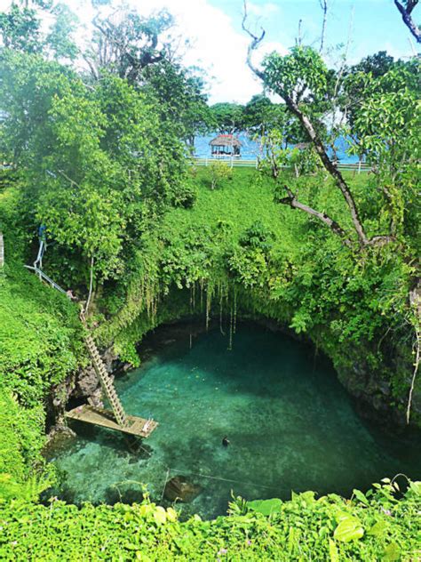 Photos Samoa | Layback Travel | Surf Travel Magazine