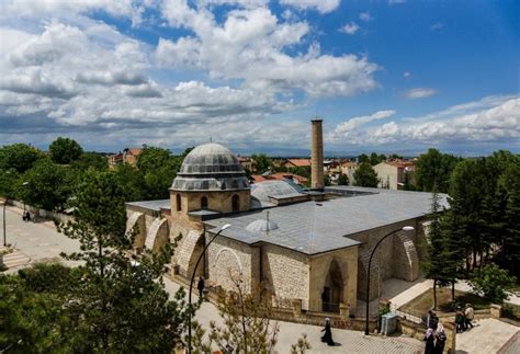 Turkey’s apricot capital Malatya attracts culture, health tourists | Daily Sabah