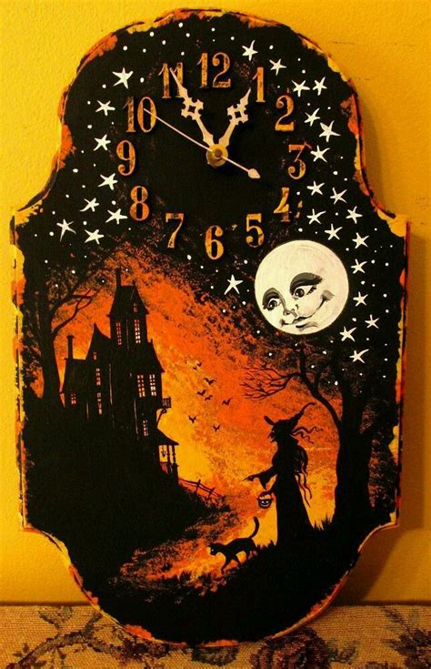 Vintage Halloween • hallowhorror: What a beautiful clock