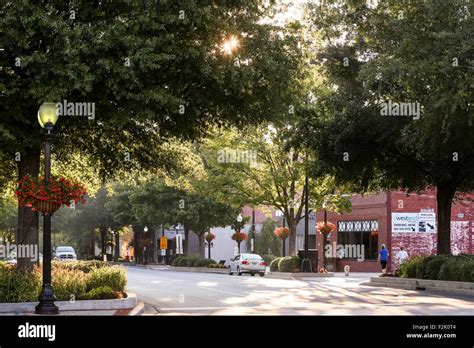 Shops in West End Historic District on Main Street in downtown Greenville, South Carolina Stock ...