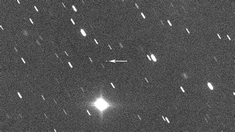 Newly Discovered Asteroid Passes Close to Earth - The New York Times