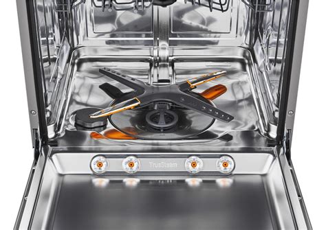 New QuadWash Steam dishwasher from LG – ERT