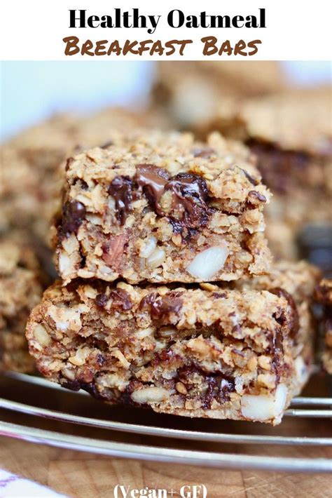 An Easy Healthy Oatmeal Breakfast Bars Recipe! Made with dates, peanut butter, and … | Breakfast ...