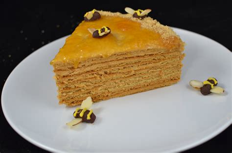 Russian Honey Cake - Momsdish