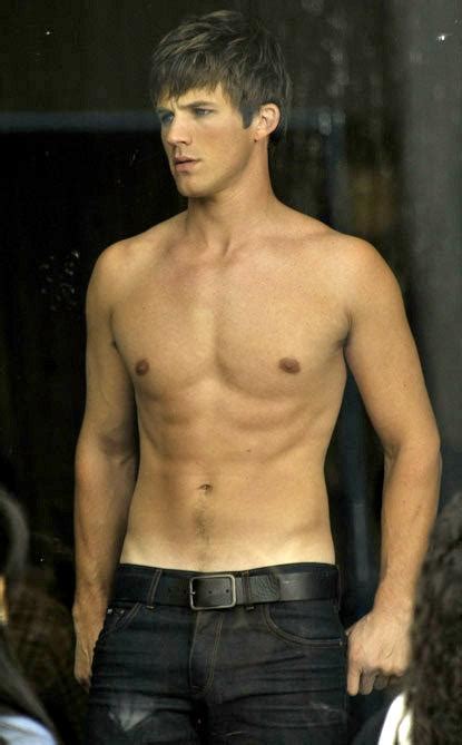 PHOTOS: 90210's Matt Lanter - Shirtless & Sexy