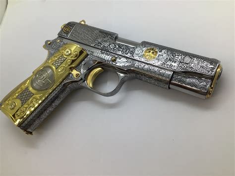 Excellent condition Colt 1911 combat commander custom 45 ACP. - americangoldenweapons