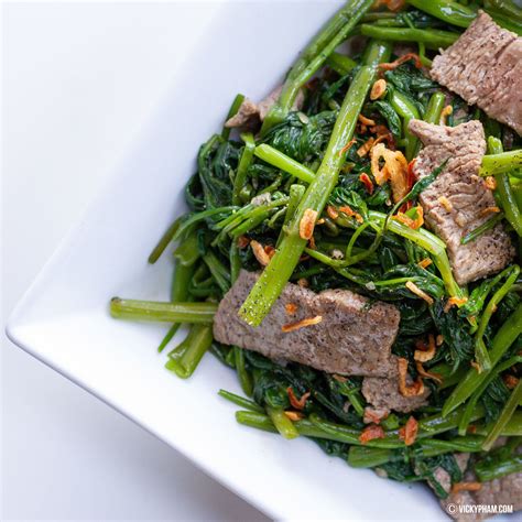 Stir-Fried Water Spinach/Morning Glory with Beef (Rau Muong Xao Thit Bo) — Vicky Pham | Recipe ...