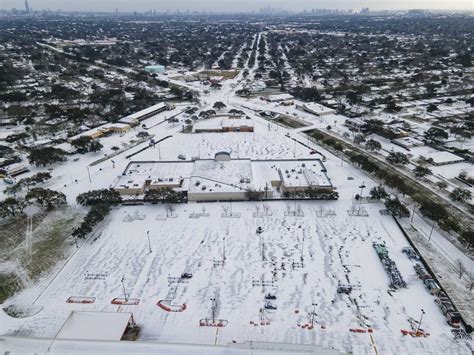 Winners, losers emerge from Texas' historic winter storm