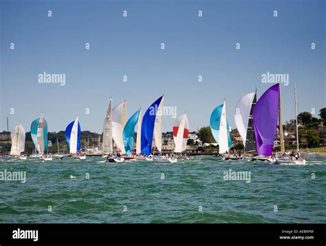 Cowes week sailing hi-res stock photography and images - Alamy