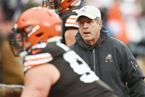 Browns now in danger of losing OL coach Bill Callahan to Titans