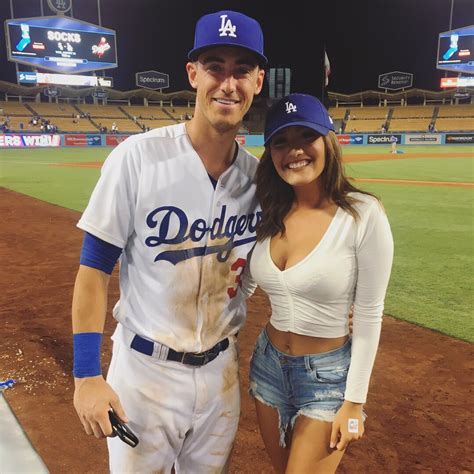 PHOTOS: Cody Bellinger's Girlfriend, Melyssa Perez