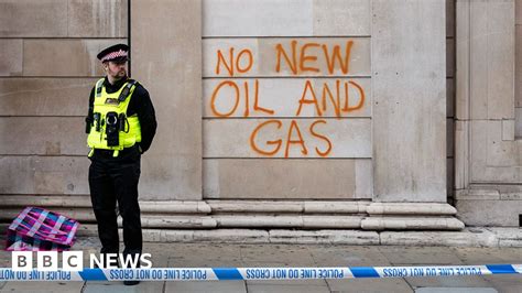 Just Stop Oil activists target MI5 and Home Office buildings