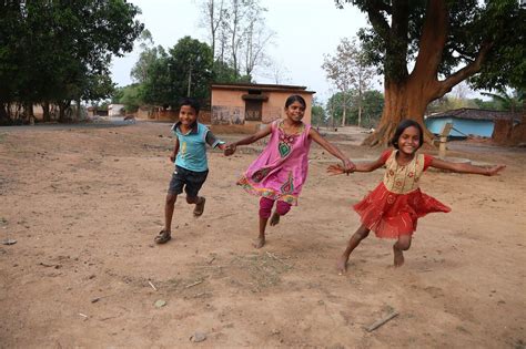 Children playing in Ghatmunda village in Kansabel area, Chhattisgarh ...