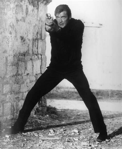 10 Reasons Why Roger Moore was a Memorable James Bond - Catawiki