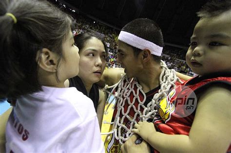 Arwind Santos invites family of fan killed in Mamasapano clash to watch SMB game