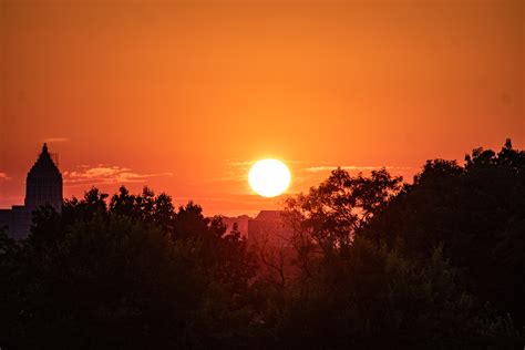 Enjoying a Sunset at Schenley Park! - Hand in Hand Adventures