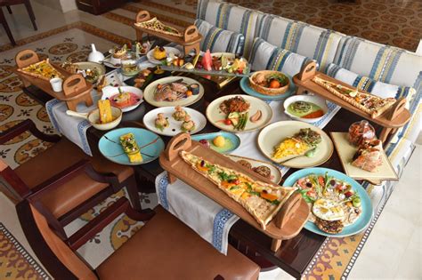 Things to do in Doha: Try a Qatari breakfast | Restaurants, Things To ...