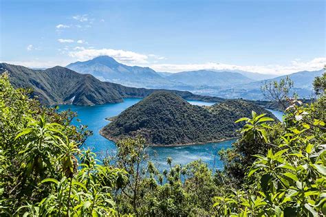 How to visit Cuicocha lake from Otavalo, Ecuador