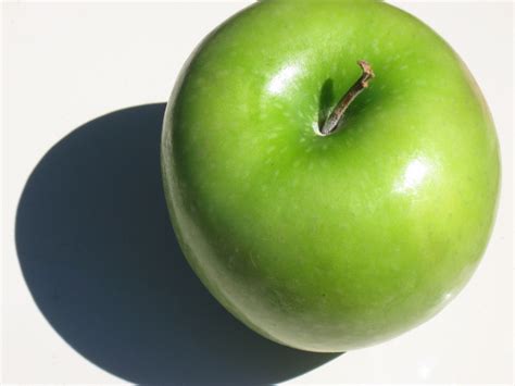 Green Apple Free Photo Download | FreeImages