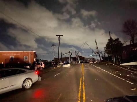 Tornado crosses through downtown Nashville; Widespread damage reported | WKRN News 2