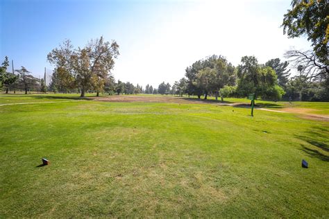 Altadena Golf Course, Altadena, California - Golf course information and reviews.