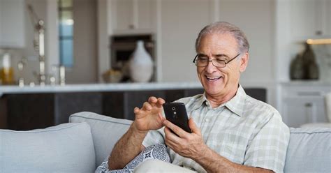 AARP Cell Phone Plans Discounts For Seniors | Best Mobile Hotspot Plans