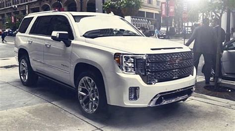 2020 Gmc Yukon Body Style Review And Release Date | Gmc denali, Gmc ...