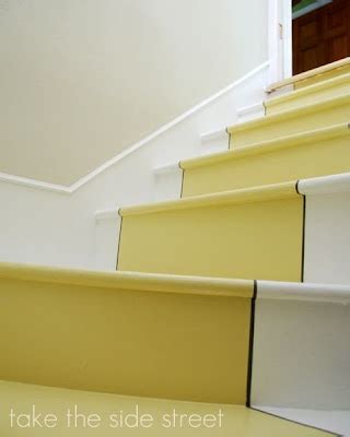 * Remodelaholic *: Beautiful Painted Stair Runner