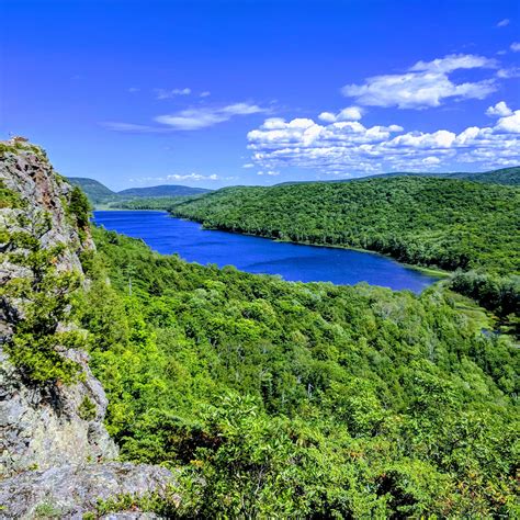 Lake of the clouds, Porcupine Mountains : r/Michigan